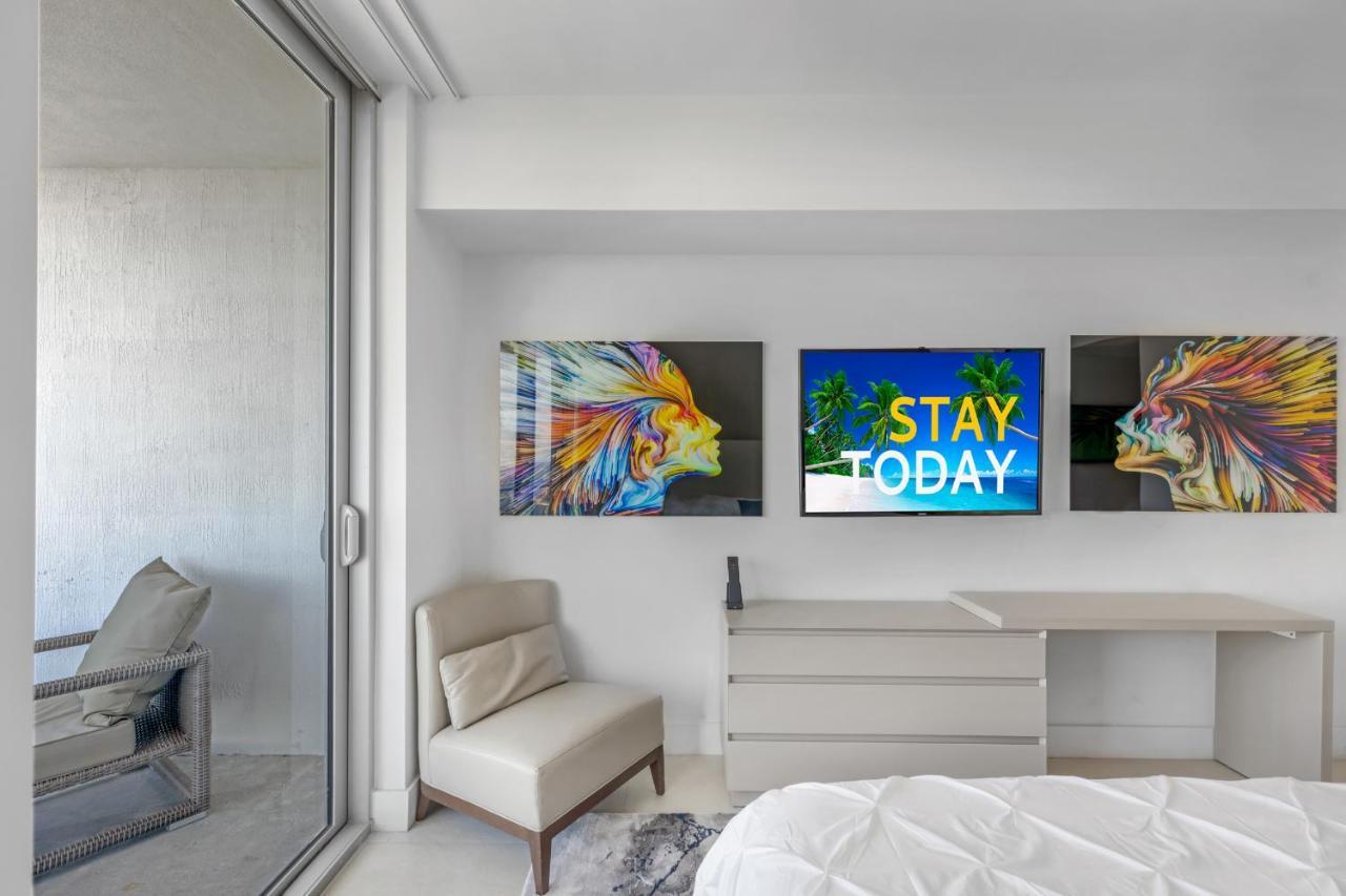 The Ultimate Resort - Beachfront 2 Bedroom Apartment With Direct Ocean View, Rooftop Pool, Hot Tub And Gym Голлівуд Екстер'єр фото